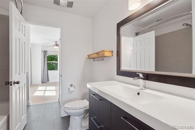 11 W Ellsworth Avenue Unit: 22