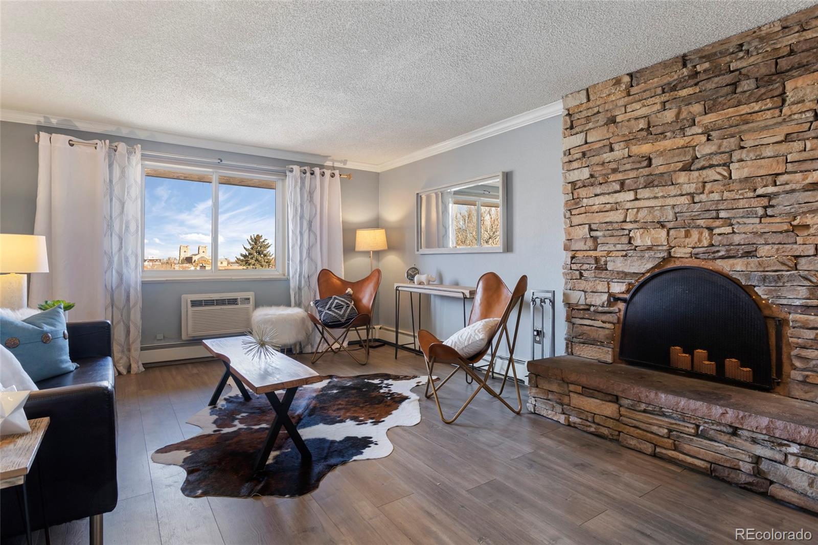 1125 N Washington Street Unit: 601