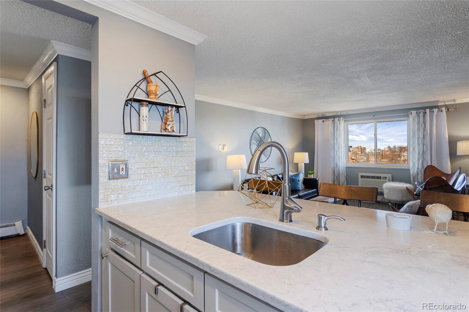 1125 N Washington Street Unit: 601