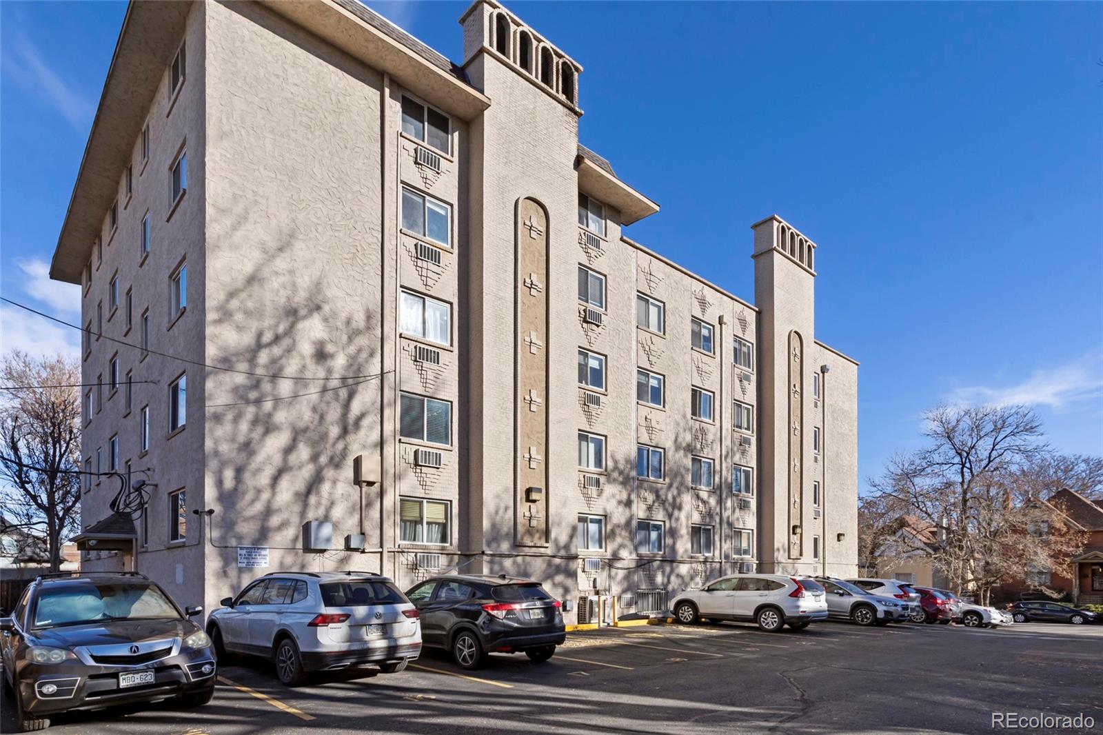 1125 N Washington Street Unit: 601