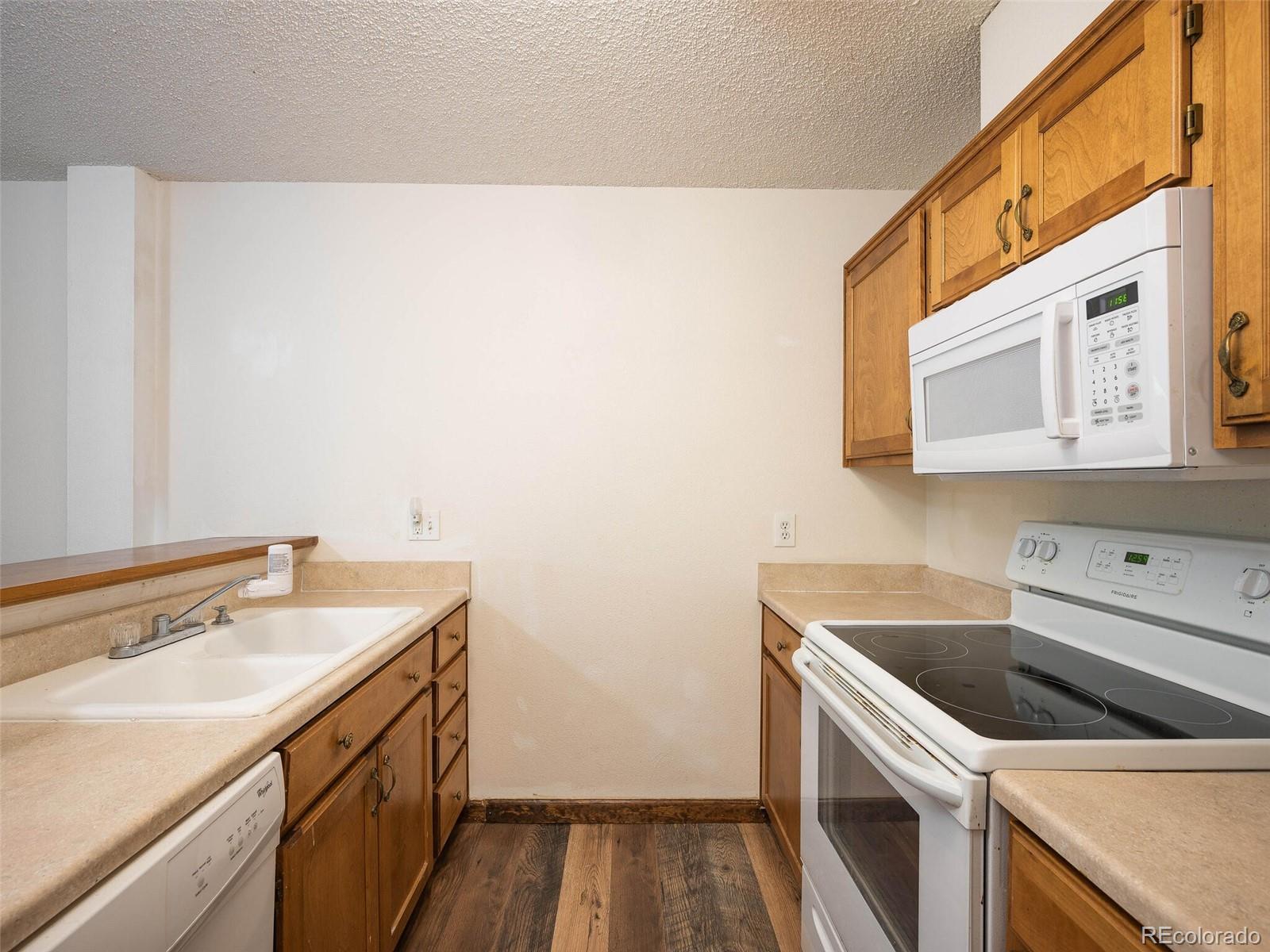 2880 S Locust Street Unit: S205