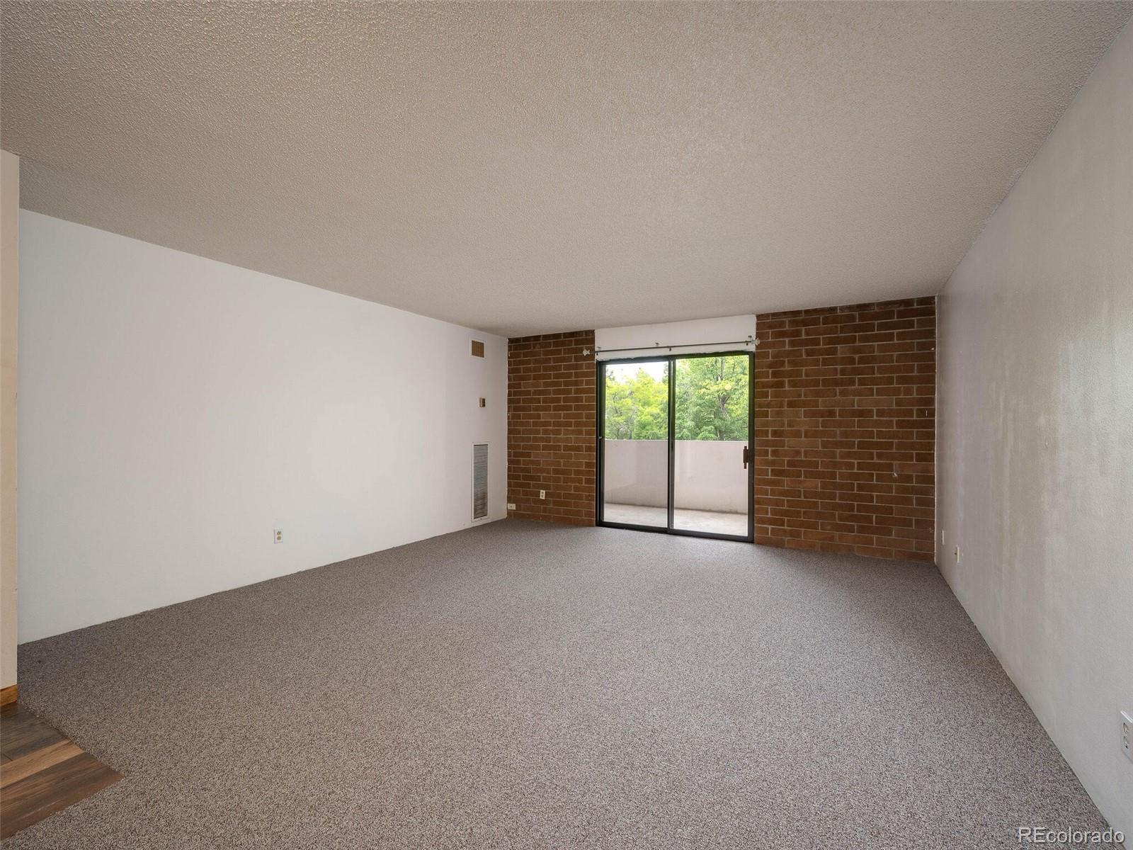 2880 S Locust Street Unit: S205