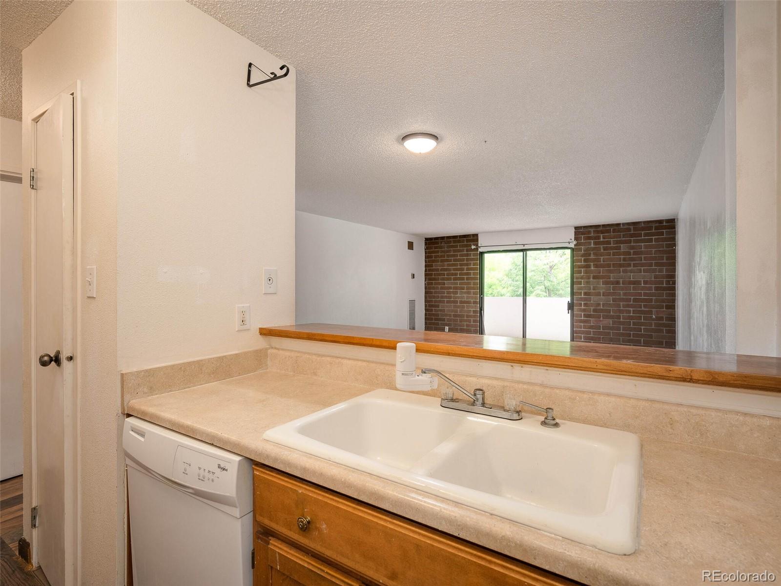 2880 S Locust Street Unit: S205