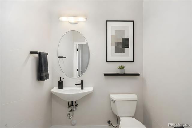 2939 W 23rd Avenue Unit: 2