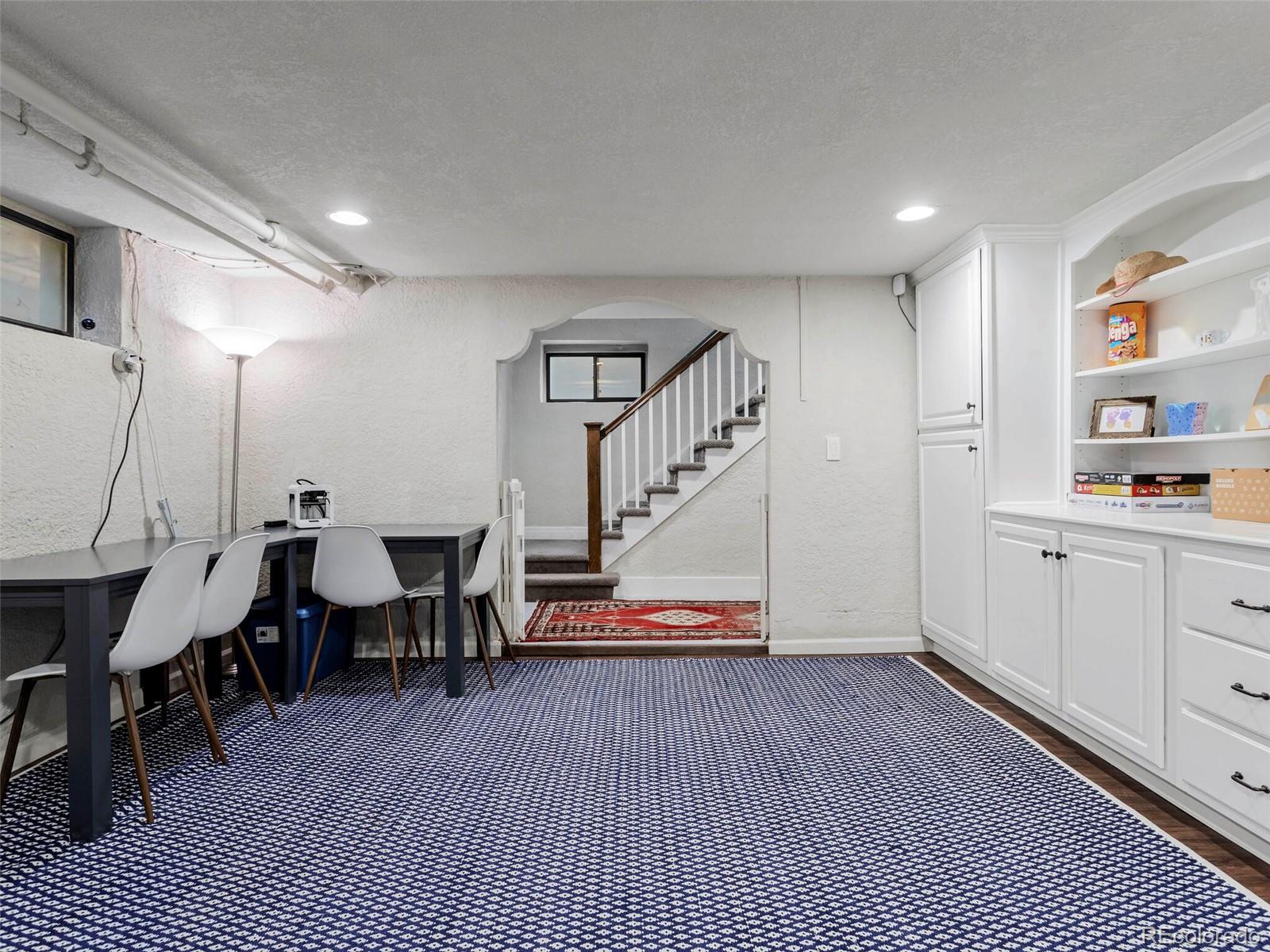 384 N Lafayette Street