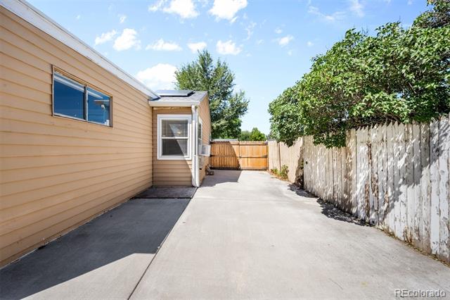 808 S Umatilla Way