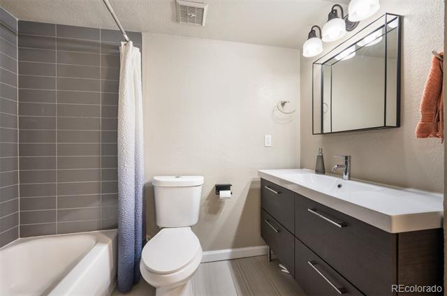 50 S Boulder Circle Unit: 5022