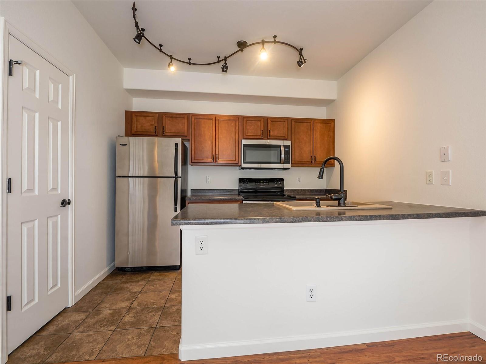 1771 W 53rd Place Unit: 8