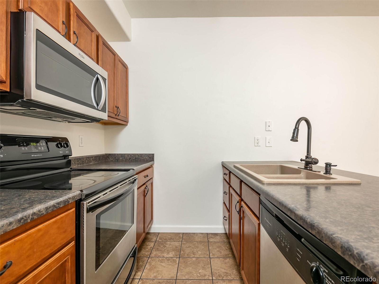 1771 W 53rd Place Unit: 8