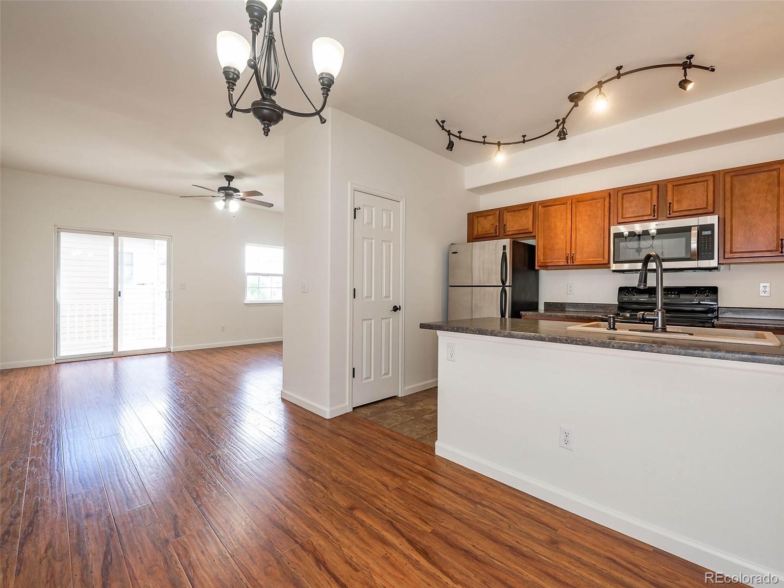 1771 W 53rd Place Unit: 8