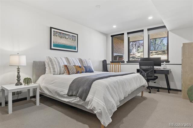 16 Beacon Hill Lane