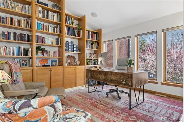 16 Beacon Hill Lane