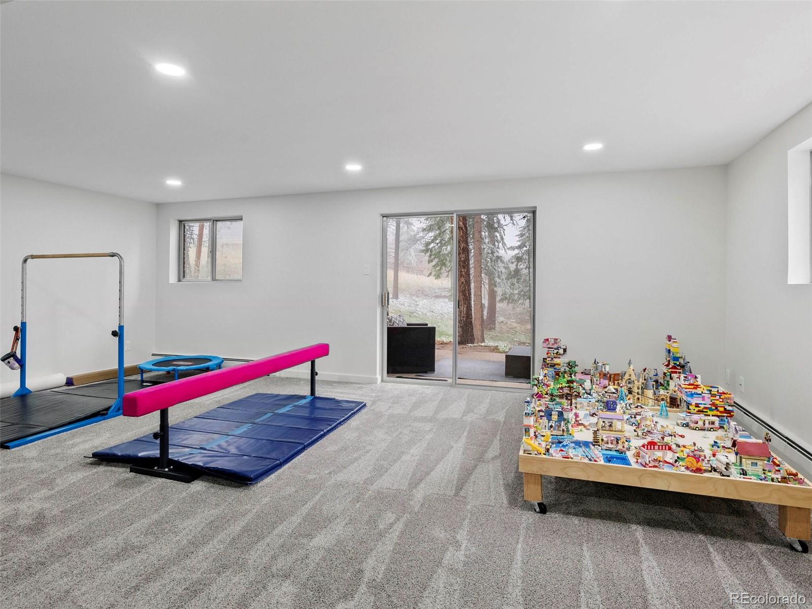 475 Vista Avenue