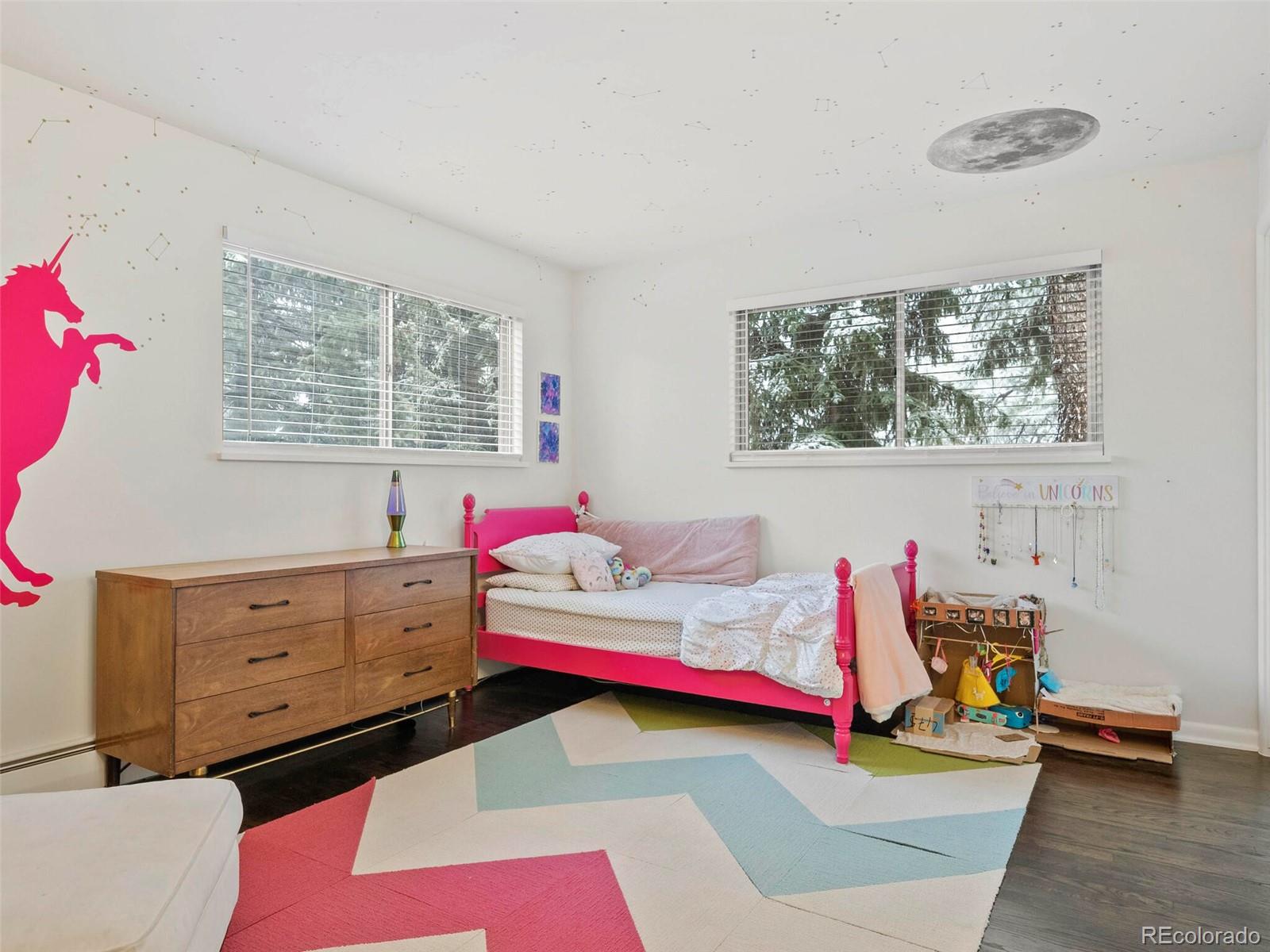 475 Vista Avenue