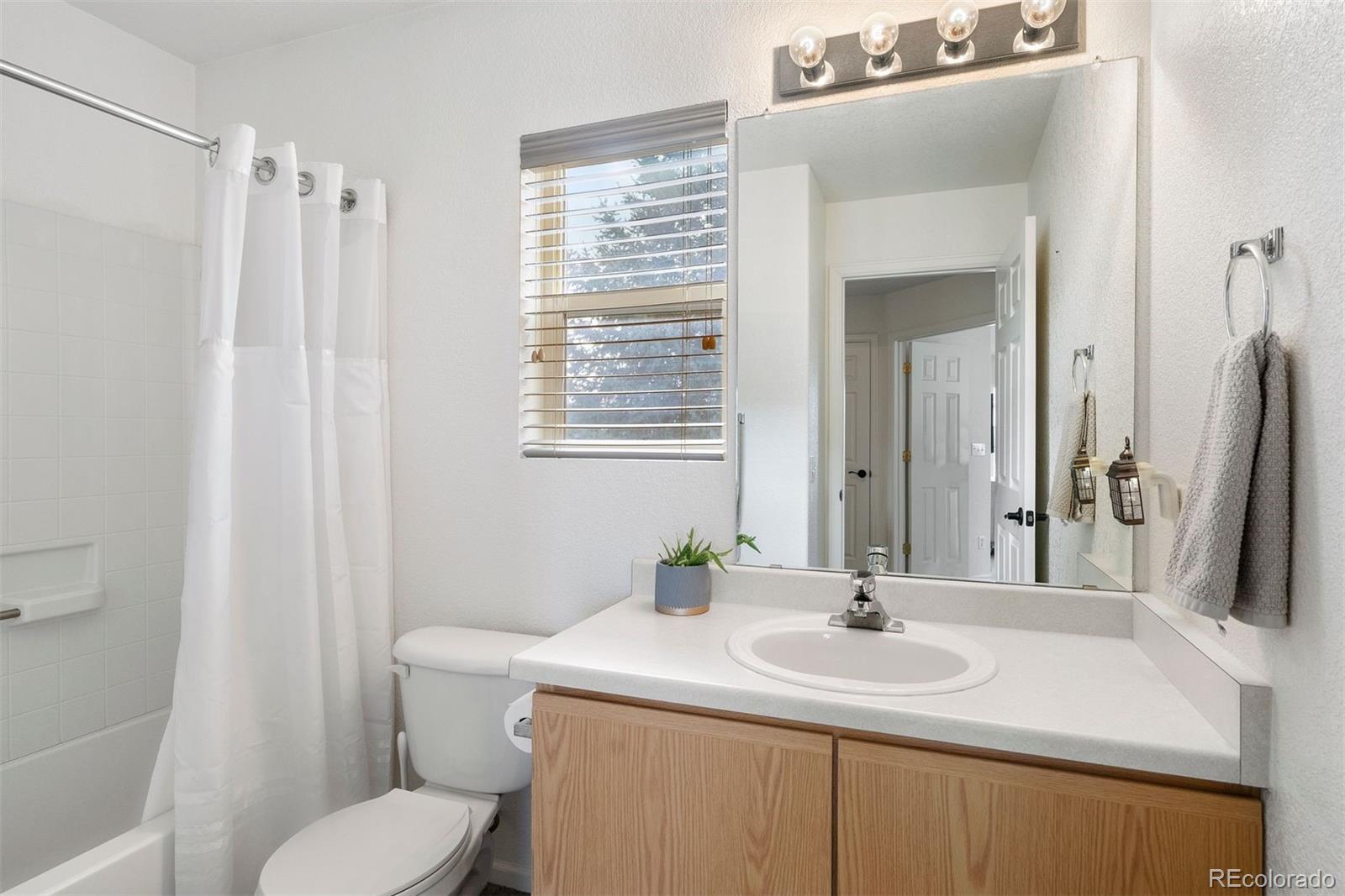 20000 Mitchell Place Unit: 6