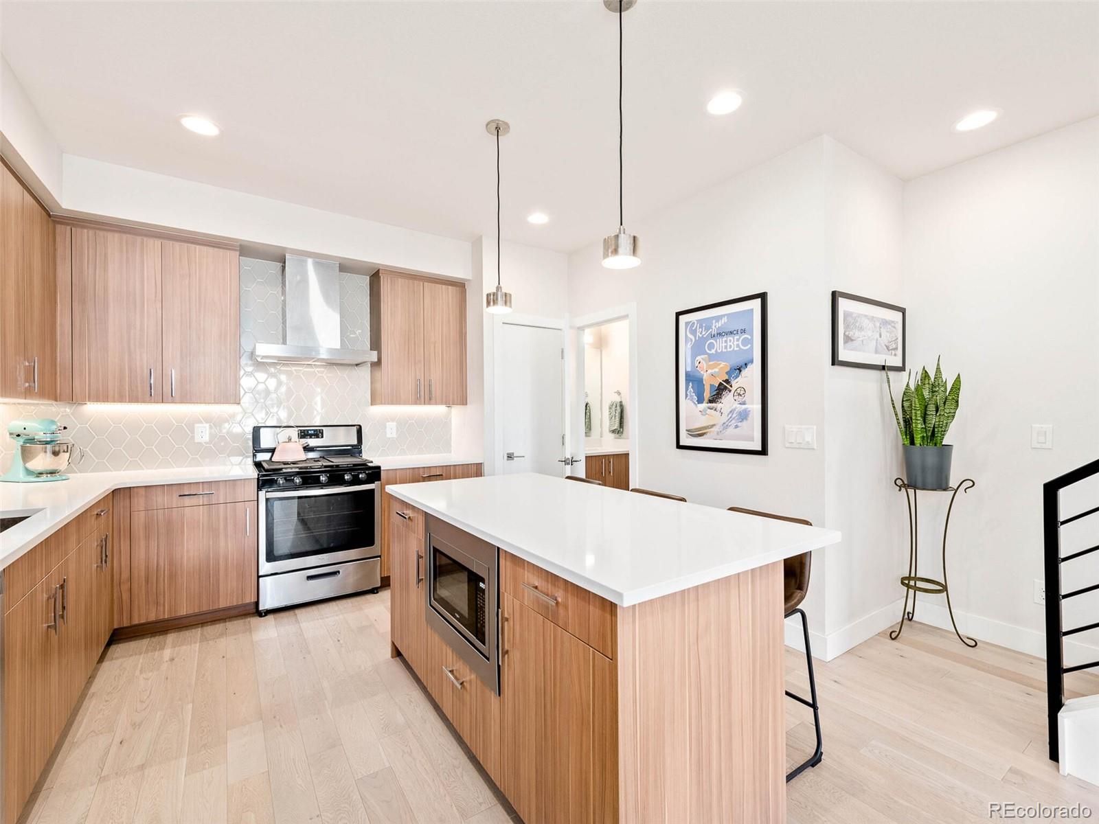 1430 Knox Court