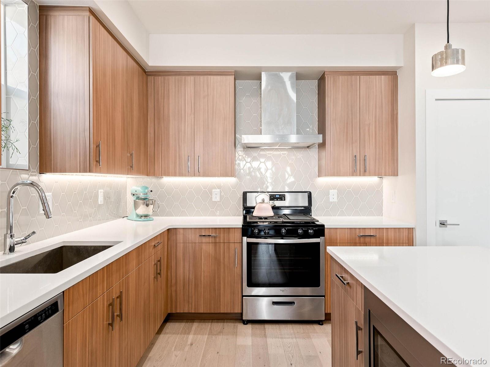 1430 Knox Court
