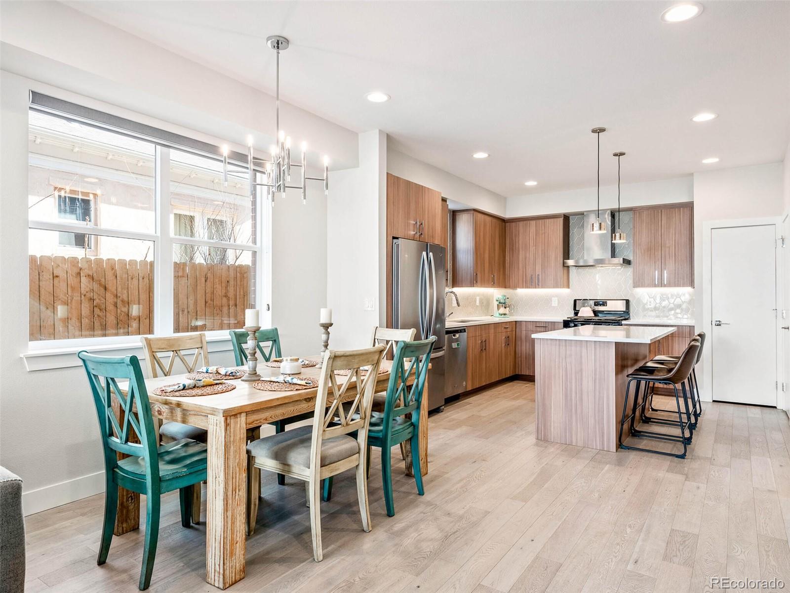 1430 Knox Court