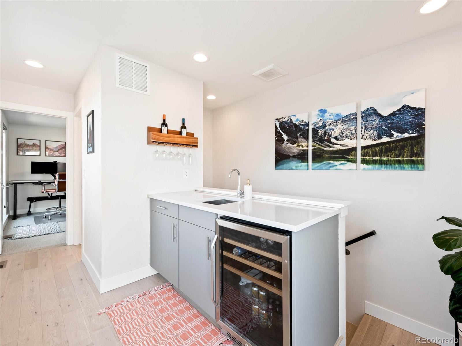 1430 Knox Court