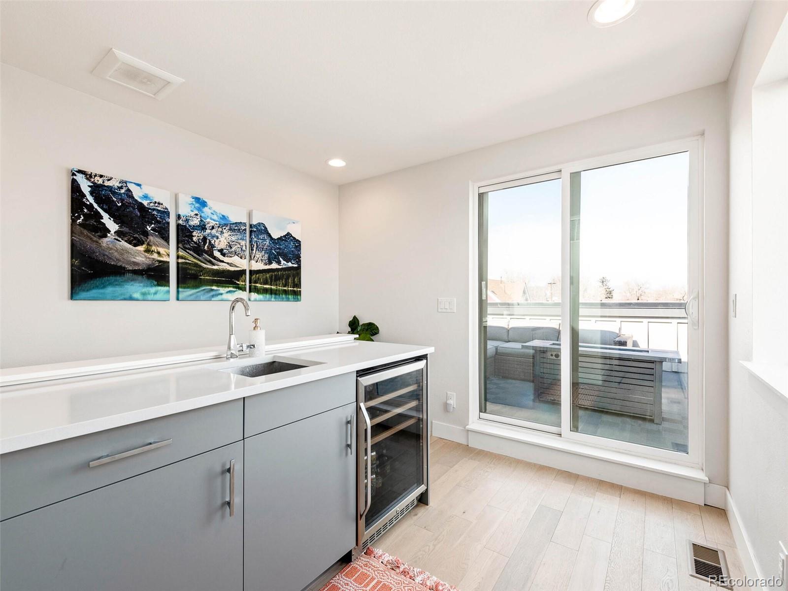 1430 Knox Court