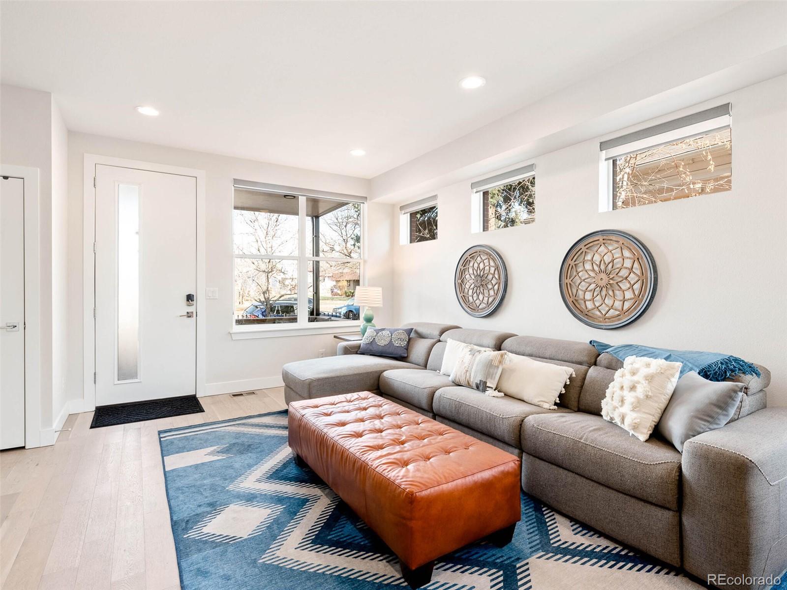 1430 Knox Court