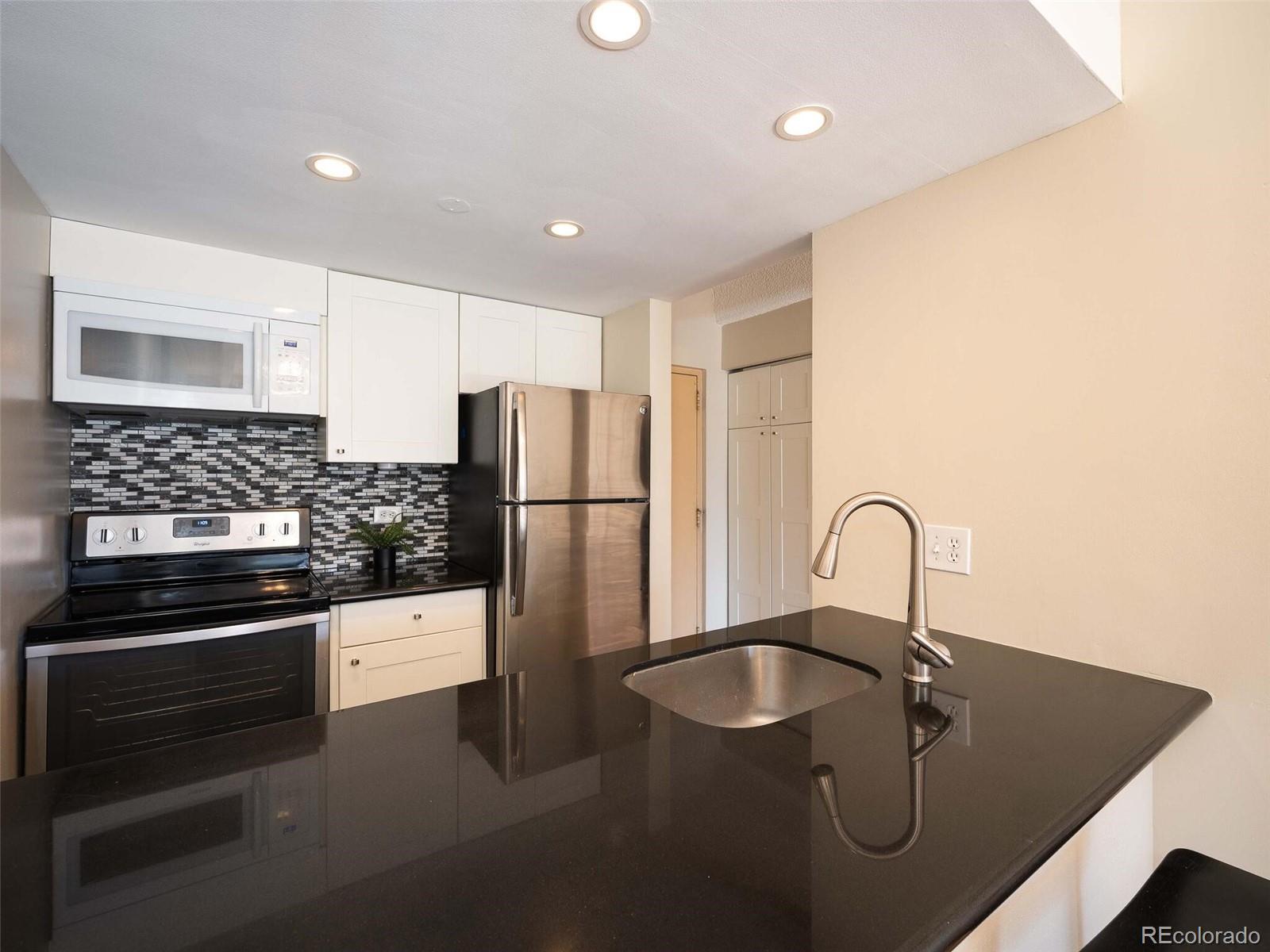 1265 Elizabeth Street Unit: 507