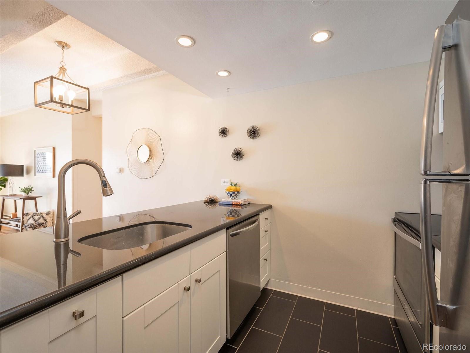 1265 Elizabeth Street Unit: 507