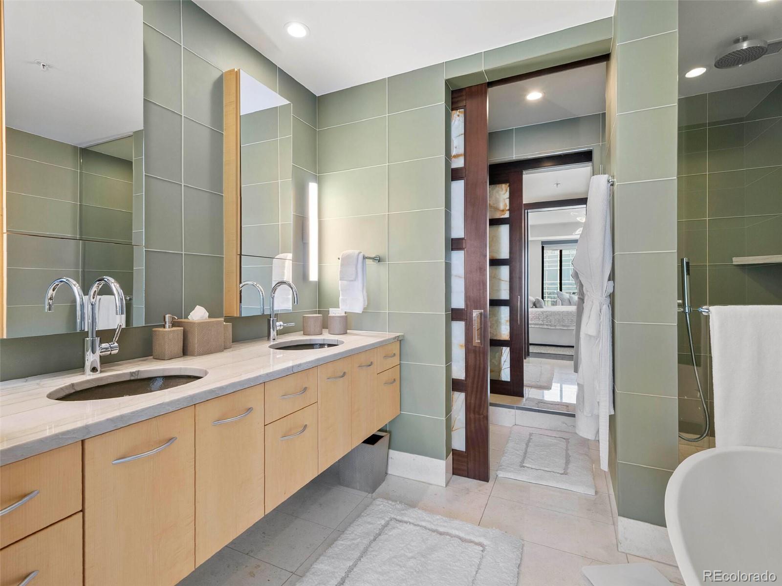 1133 14th Street Unit: 2120