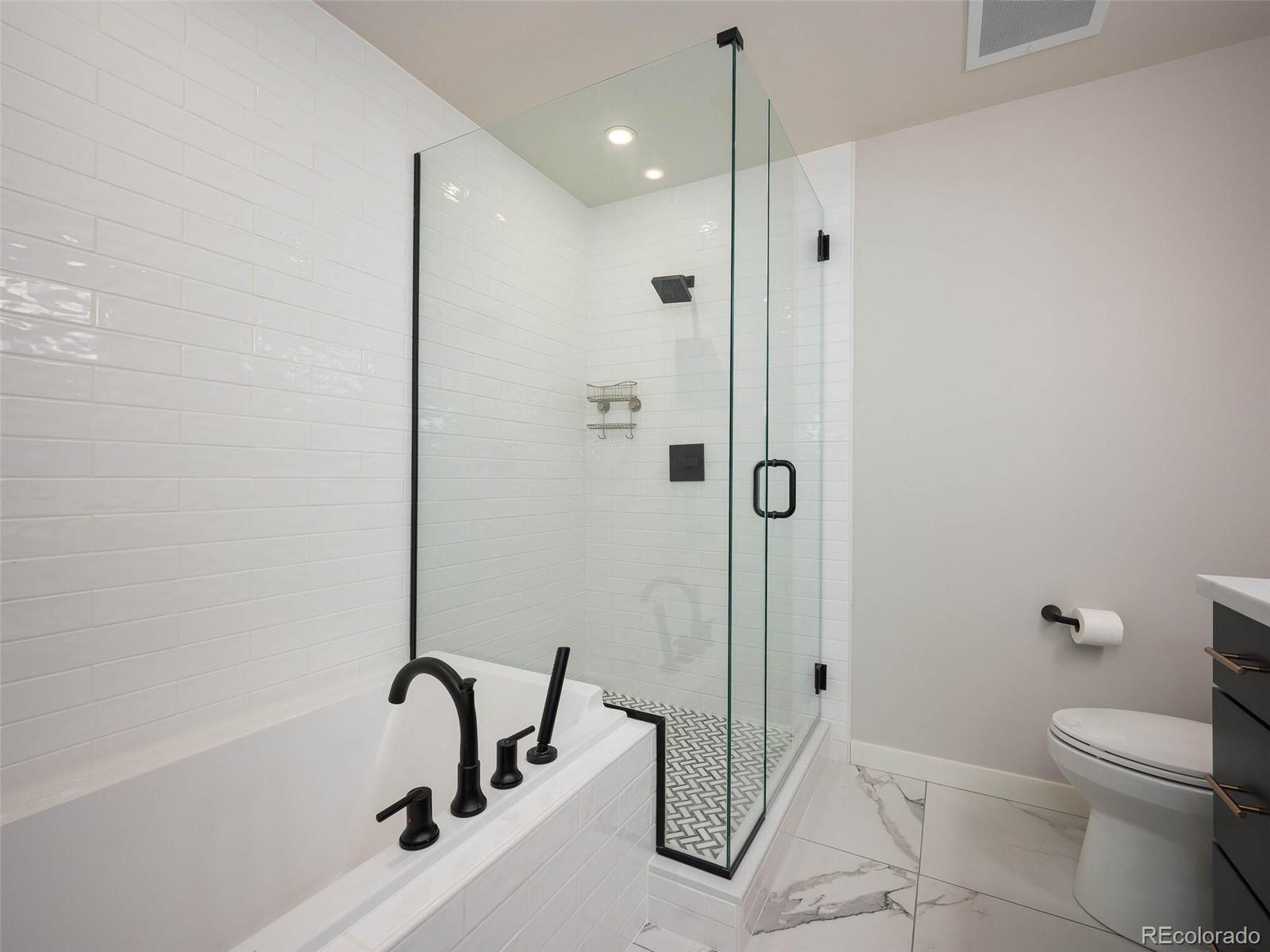 410 Acoma Street Unit: 416