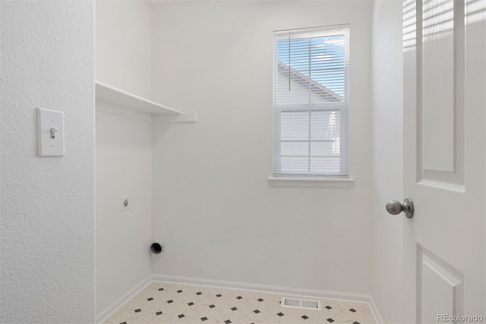 19153 E 39th Place