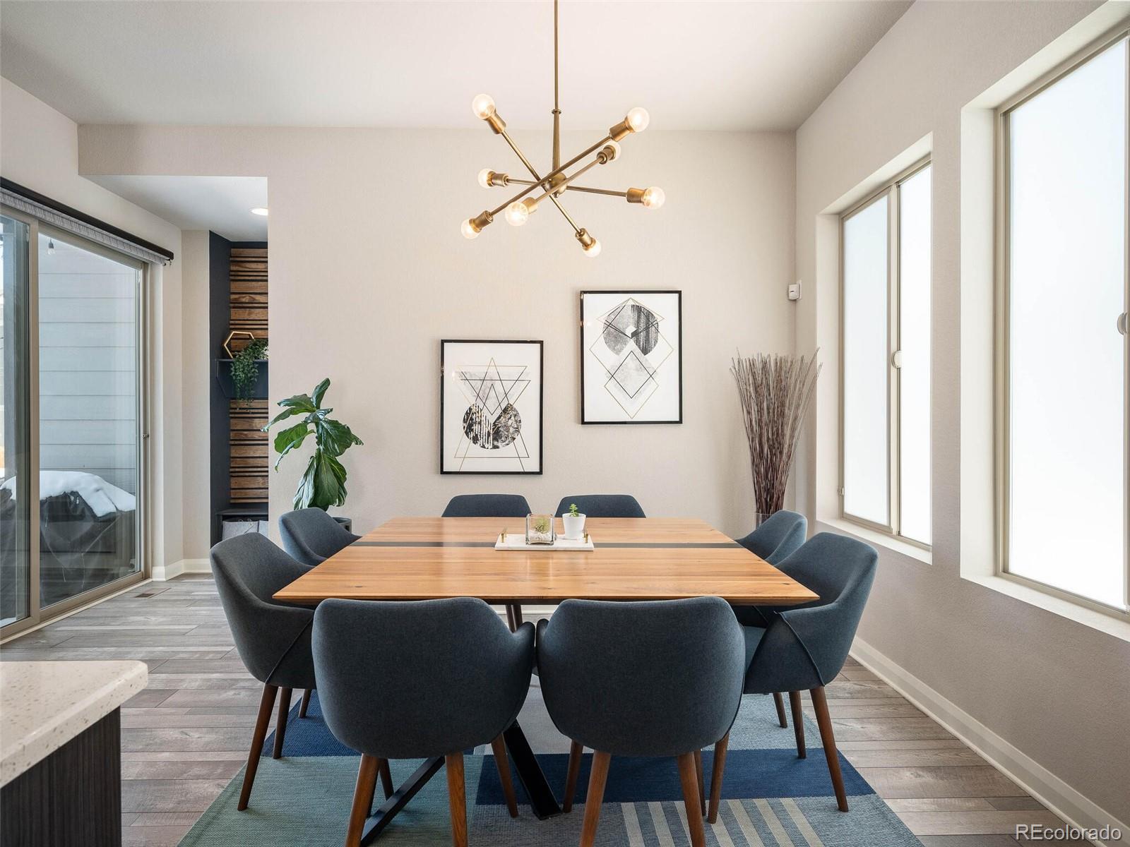 1371 W 67th Place