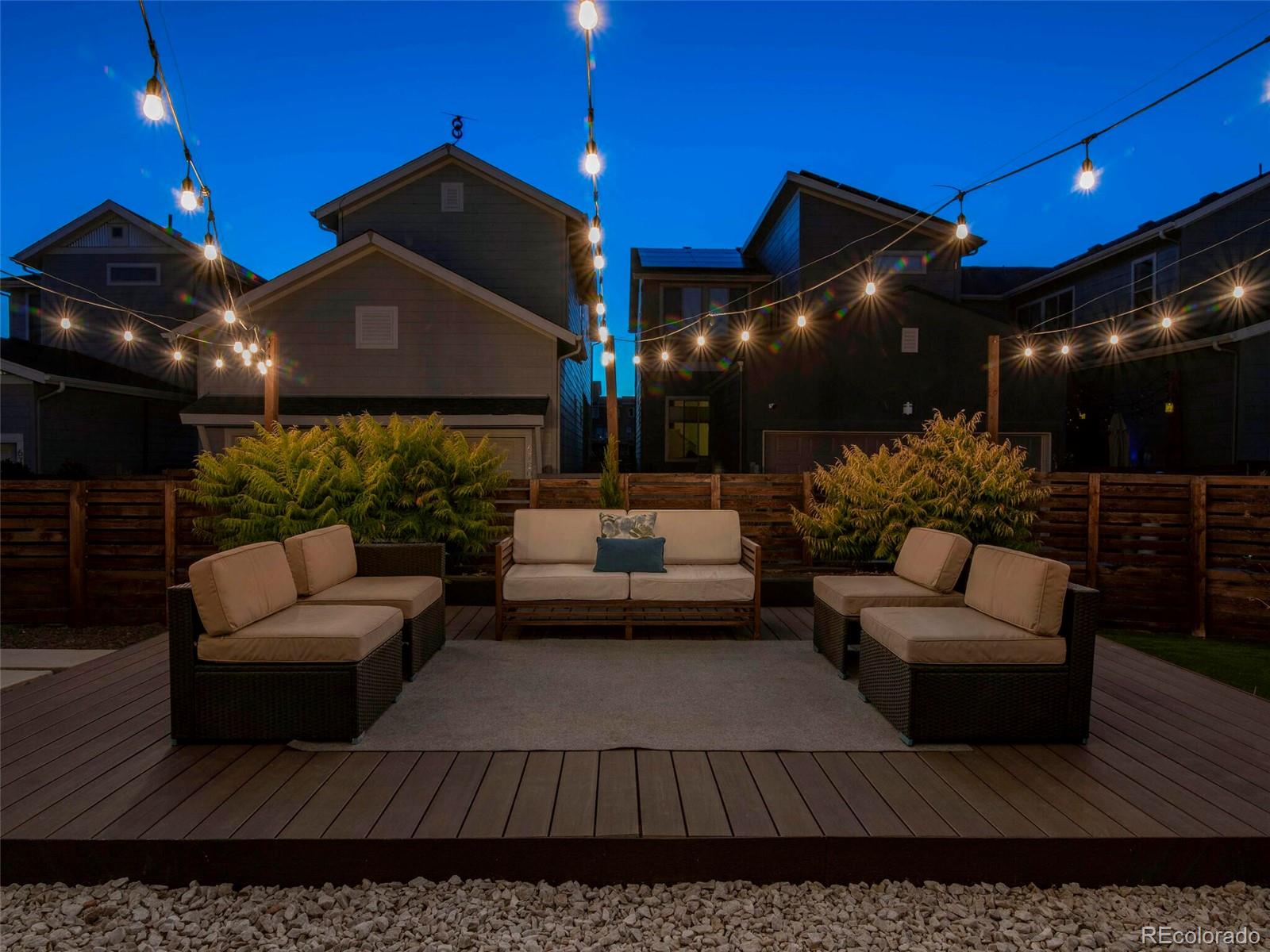 1371 W 67th Place