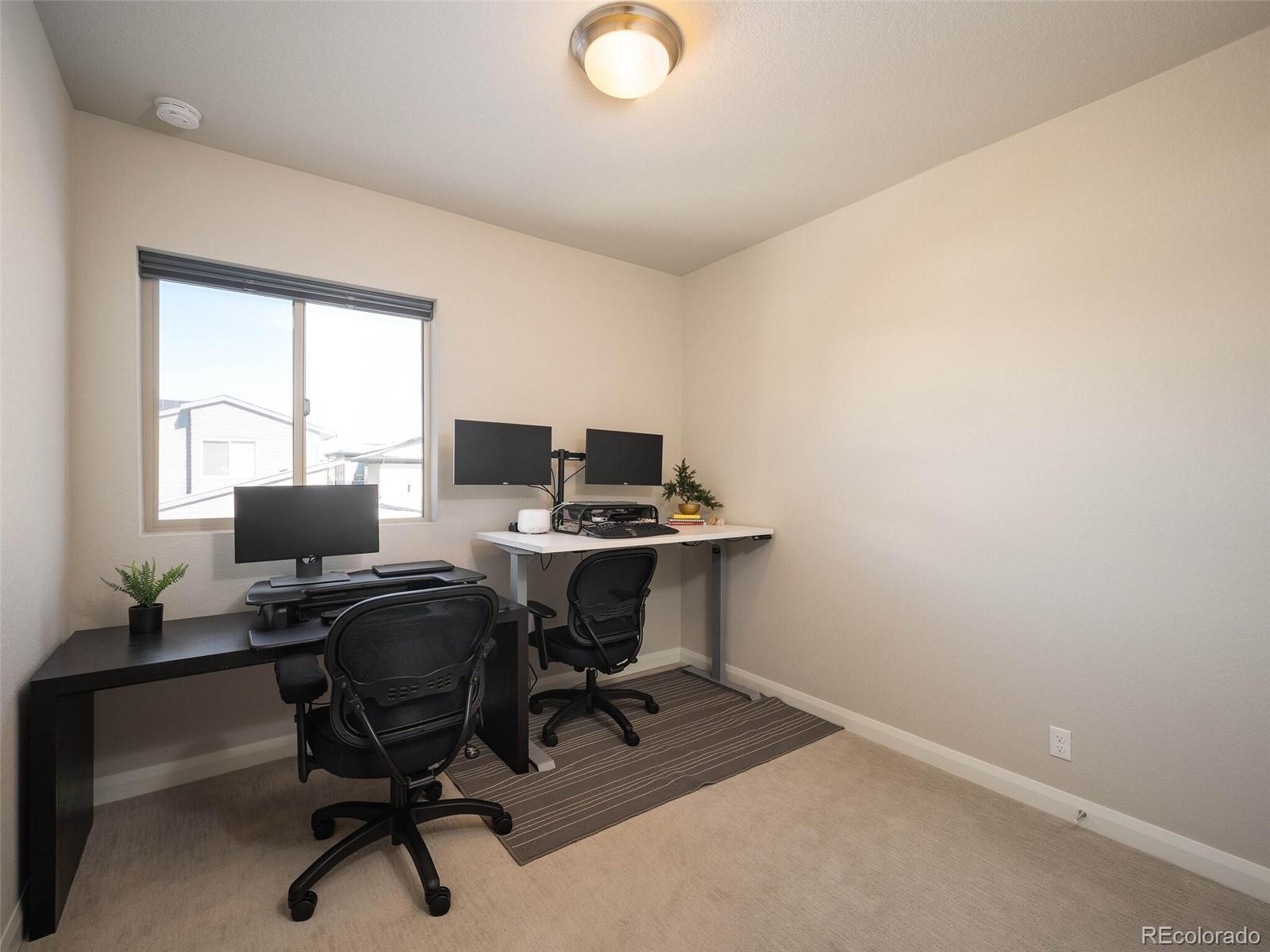 1371 W 67th Place