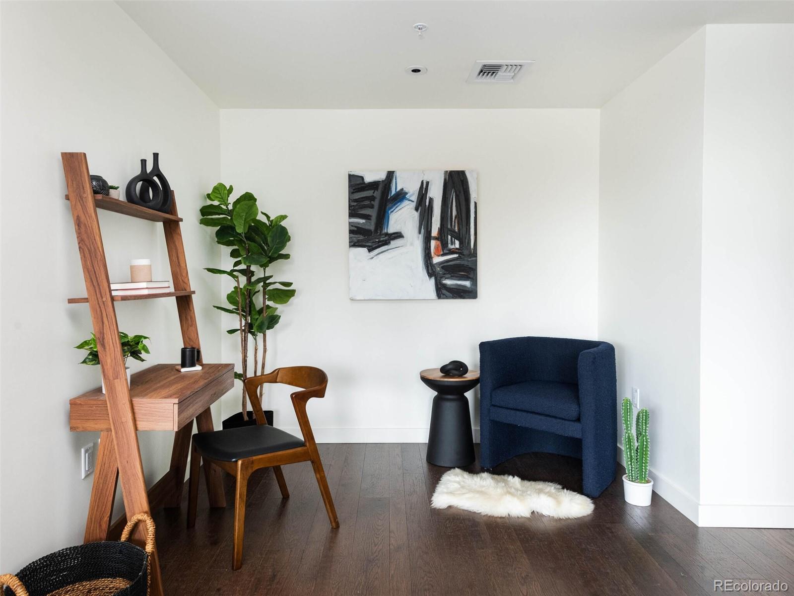 1750 Wewatta Street Unit: 900