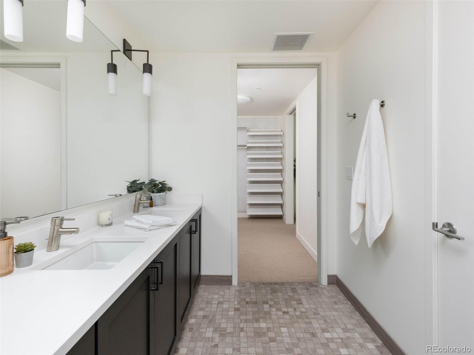 1750 Wewatta Street Unit: 900