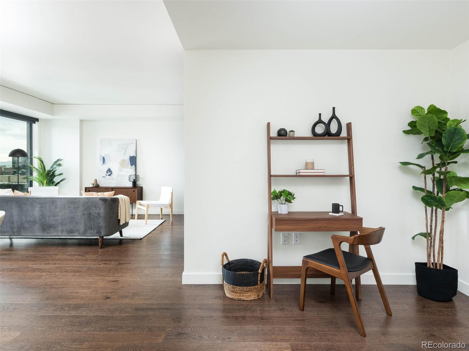 1750 Wewatta Street Unit: 900