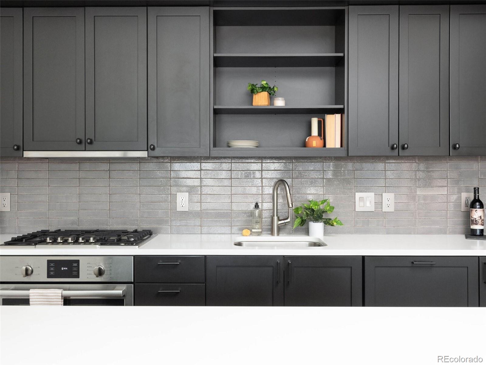 1750 Wewatta Street Unit: 900