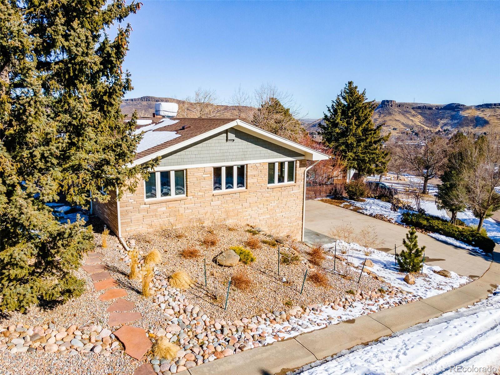 1954 Goldenvue Drive