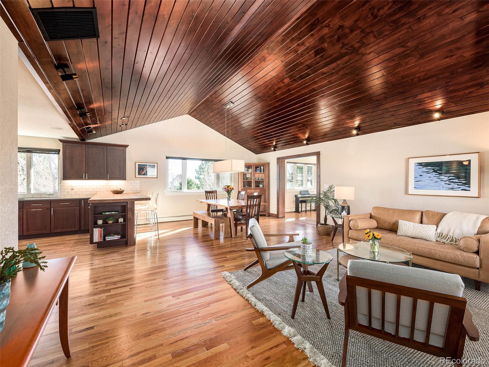 1954 Goldenvue Drive