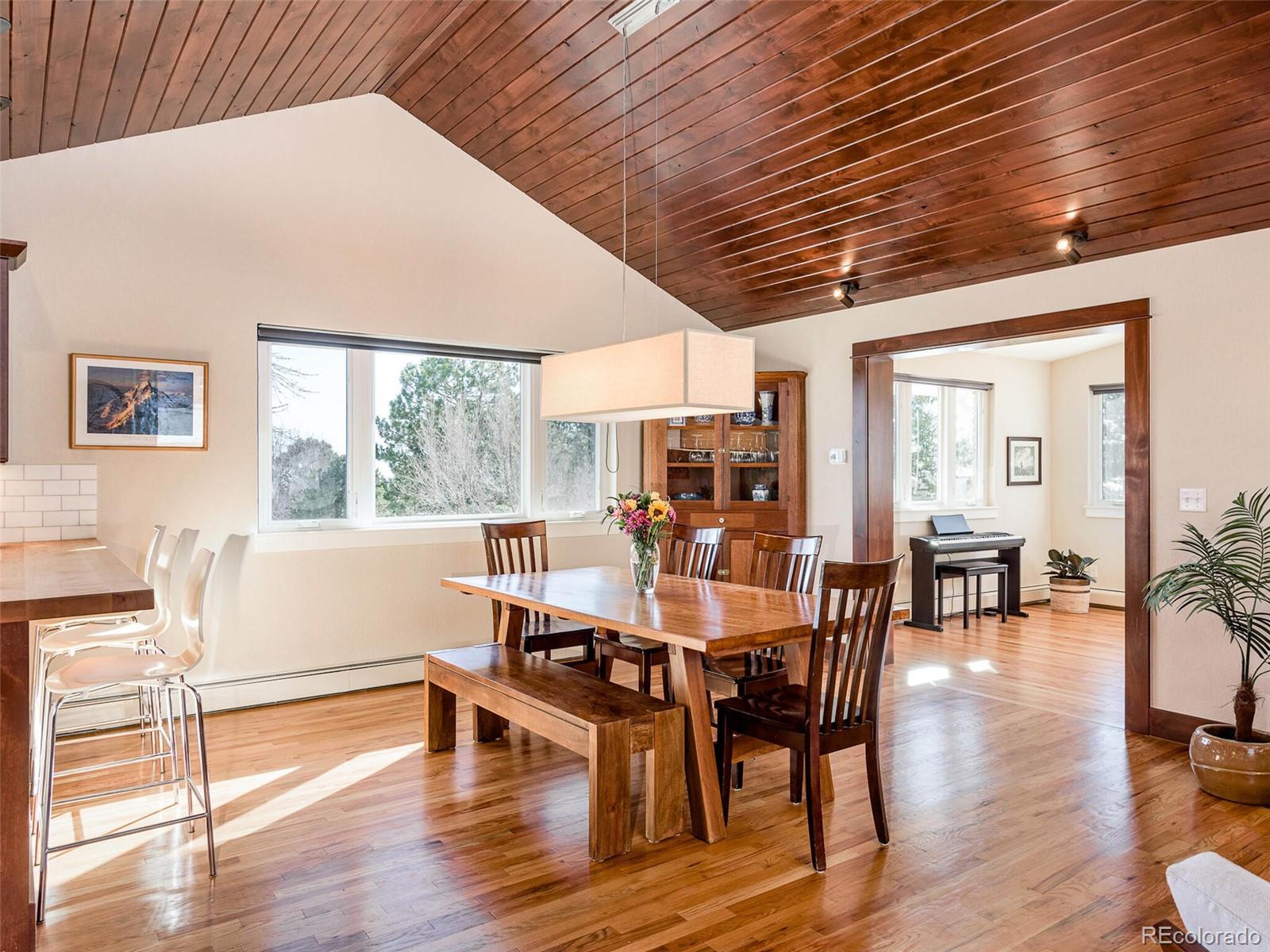 1954 Goldenvue Drive