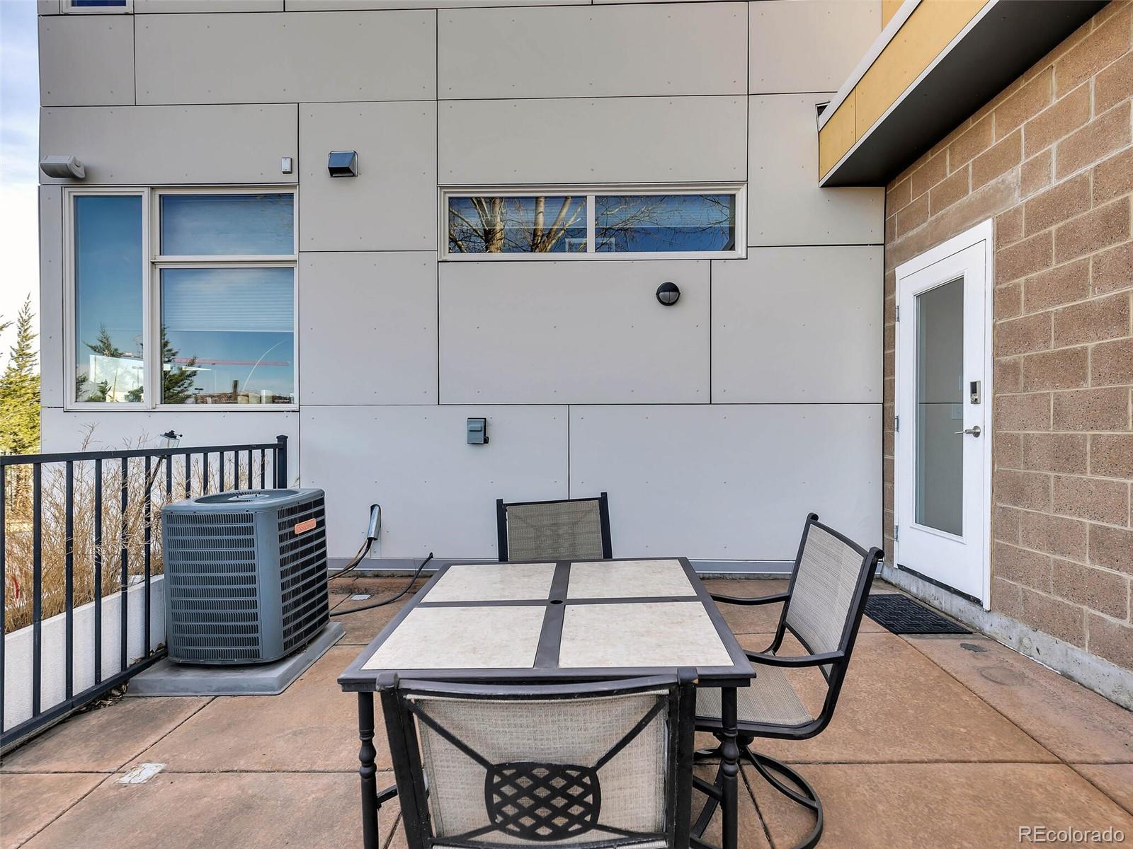 3095 Blake Street Unit: 1