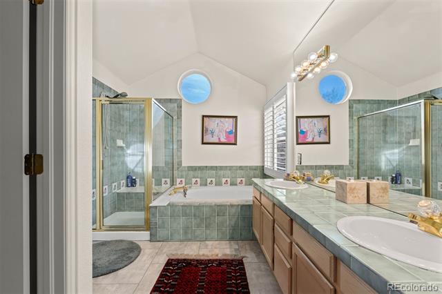 1011 S Valentia Street Unit: 121