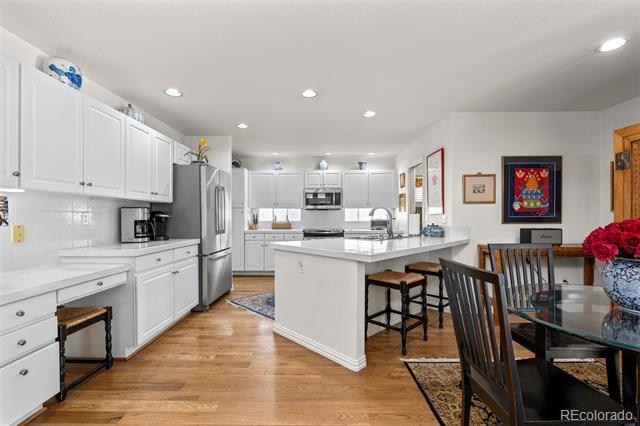 1011 S Valentia Street Unit: 121