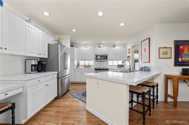 1011 S Valentia Street Unit: 121