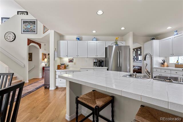 1011 S Valentia Street Unit: 121