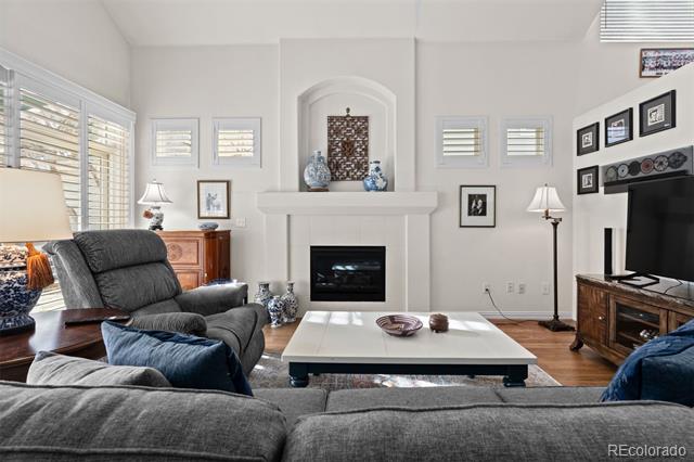 1011 S Valentia Street Unit: 121