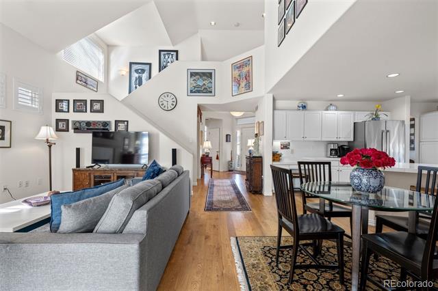 1011 S Valentia Street Unit: 121