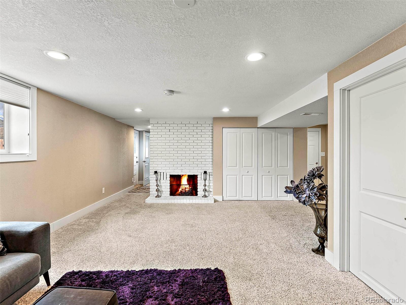 3555 Moore Street