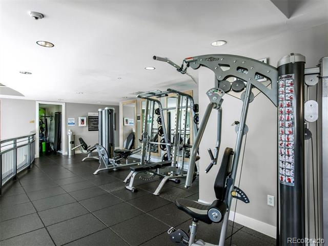2001 Lincoln Street Unit: 2524L