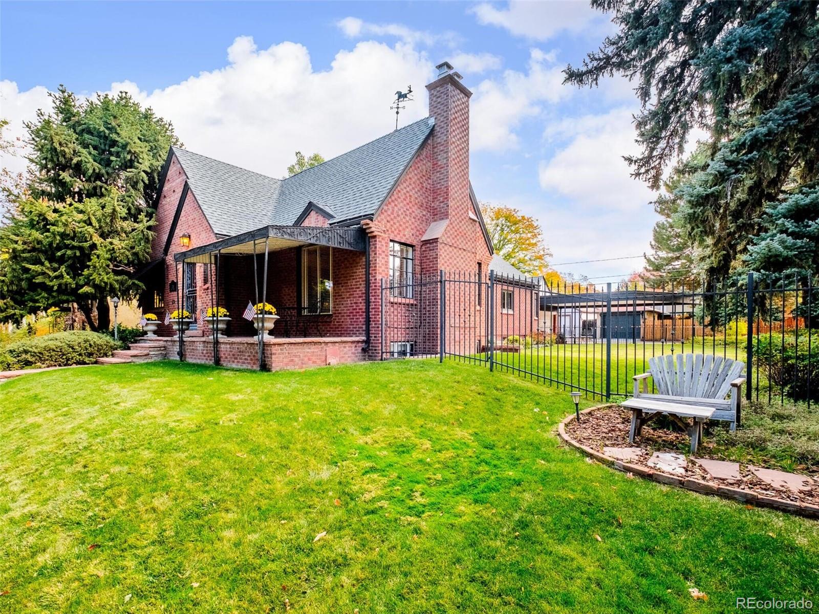 1210 Grape Street